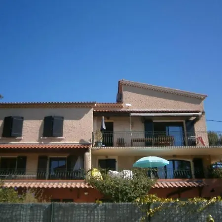 Villa Familiale Avec Piscine A 250 M De La Plage Вилла