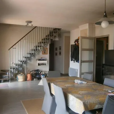 Вилла Villa Familiale Avec Piscine A 250 M De La Plage Сис-Фур-Ле-Пляж